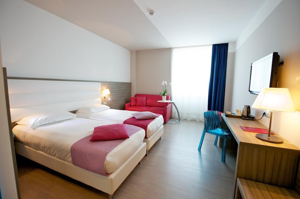 Hotel Mercure Venezia-Marghera Esterno foto